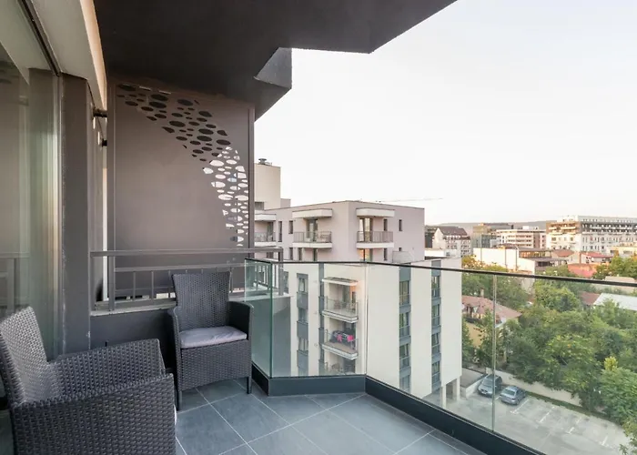 Modern Downtown Apartmán Kluž