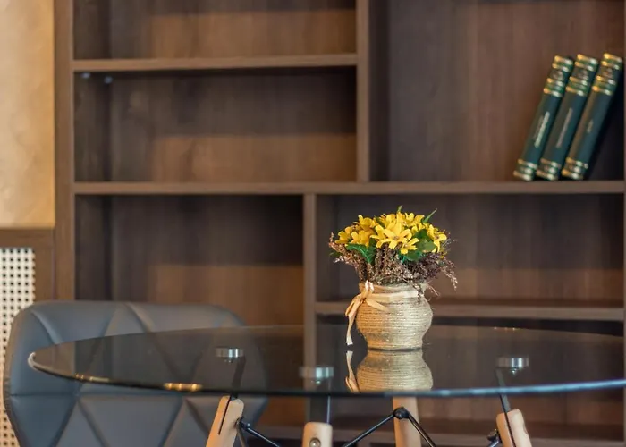 Modern Downtown Apartman